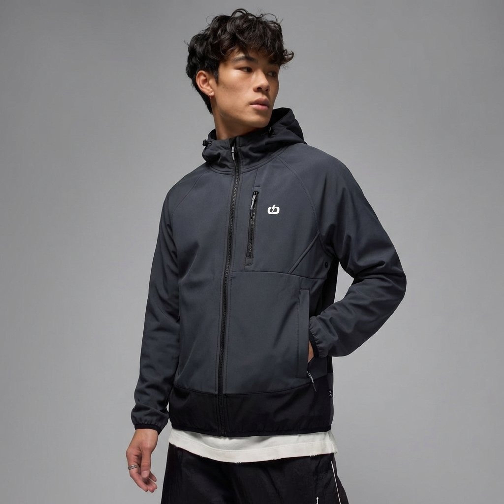 local_35071__color_black-dark-grey