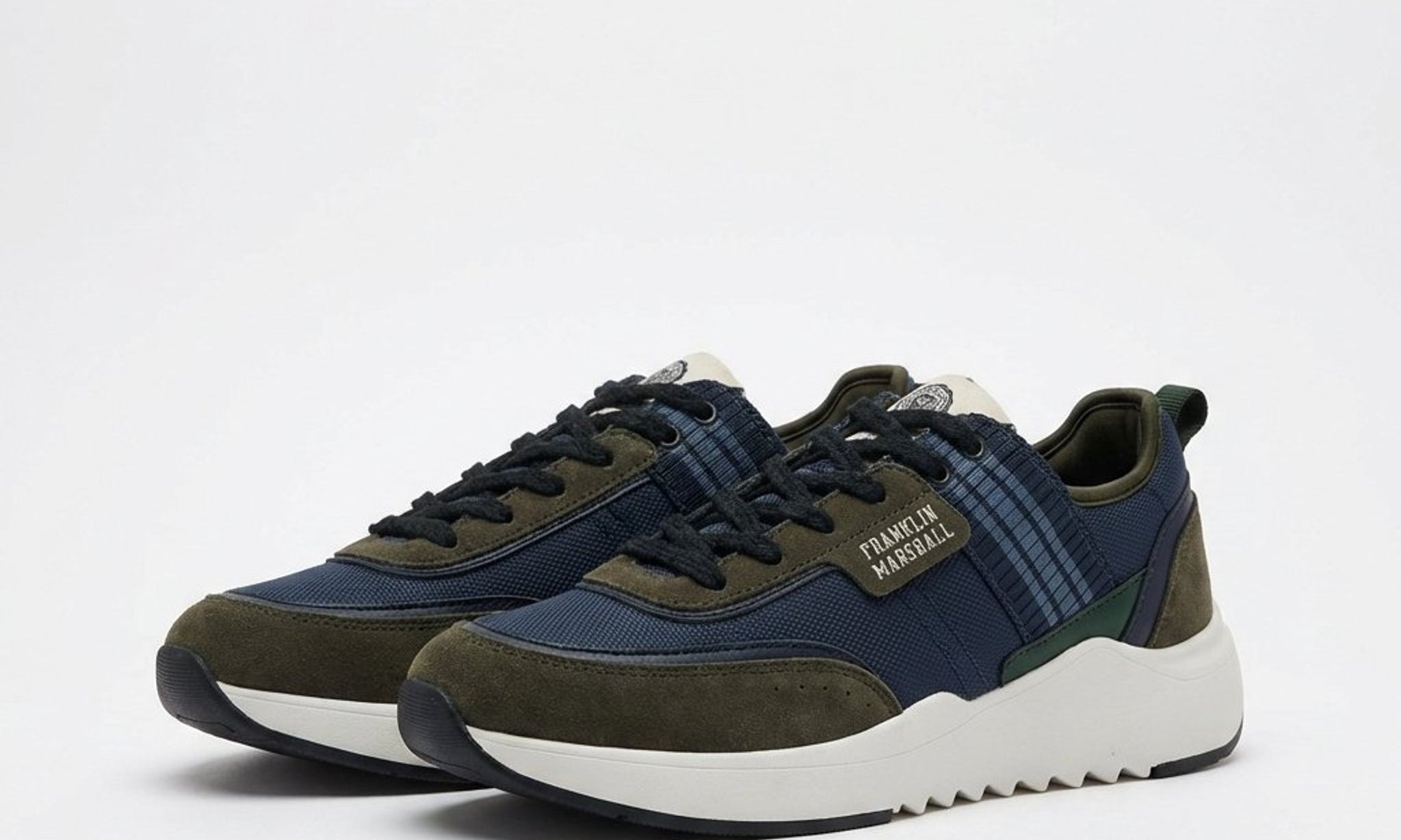 local_35539__color_navy-off-white