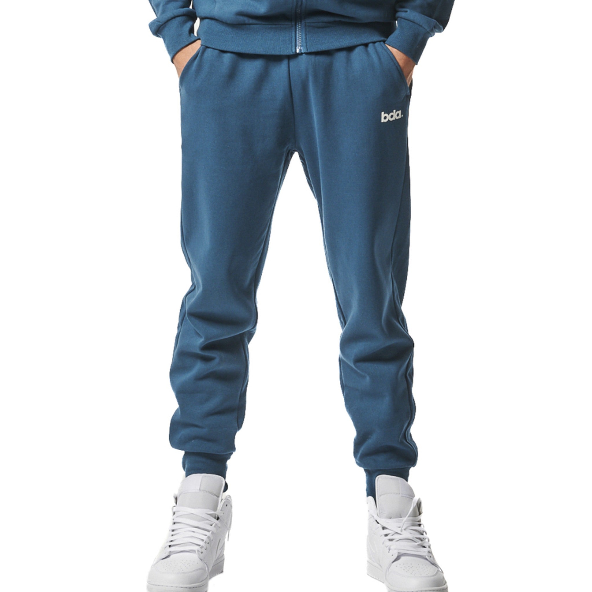 local_18330__color_cobalt-blue