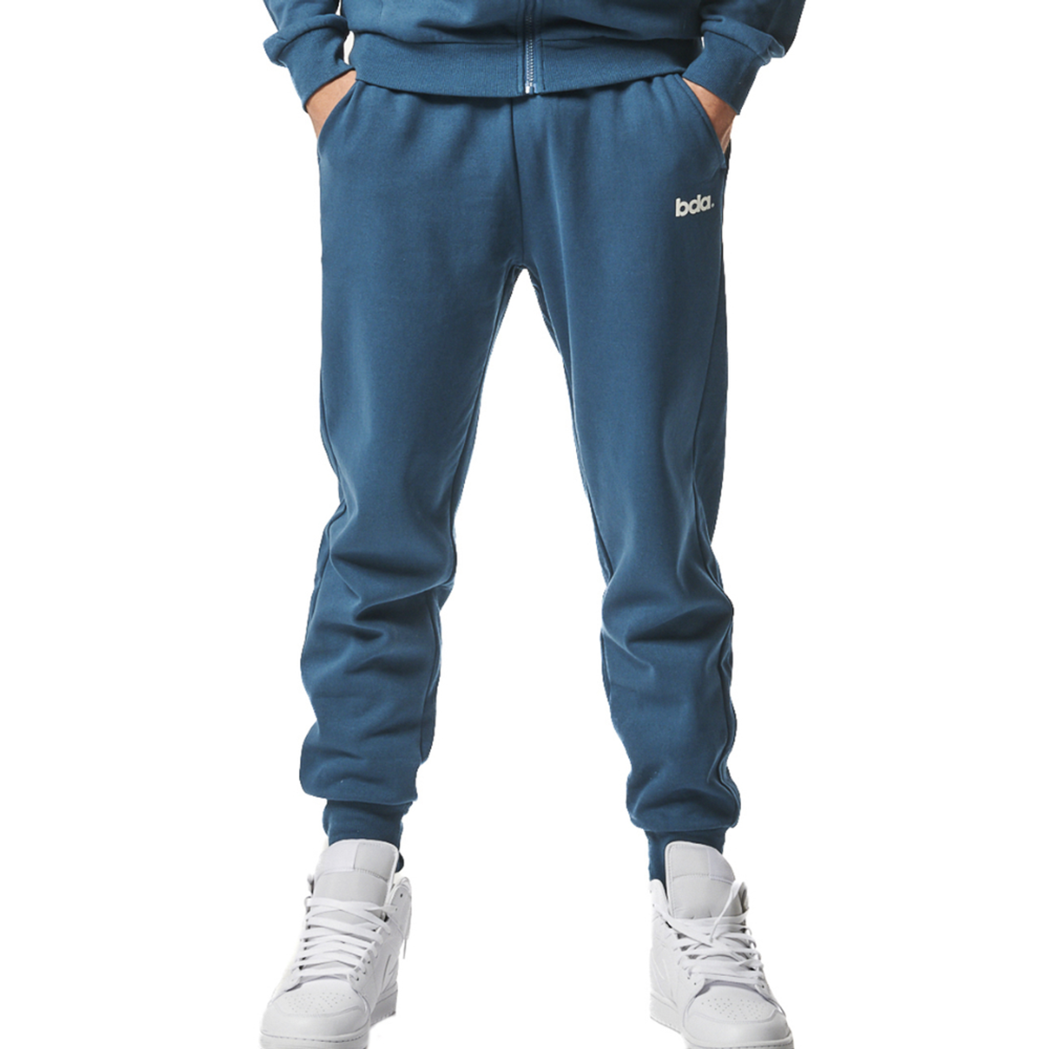 local_18330__color_cobalt-blue