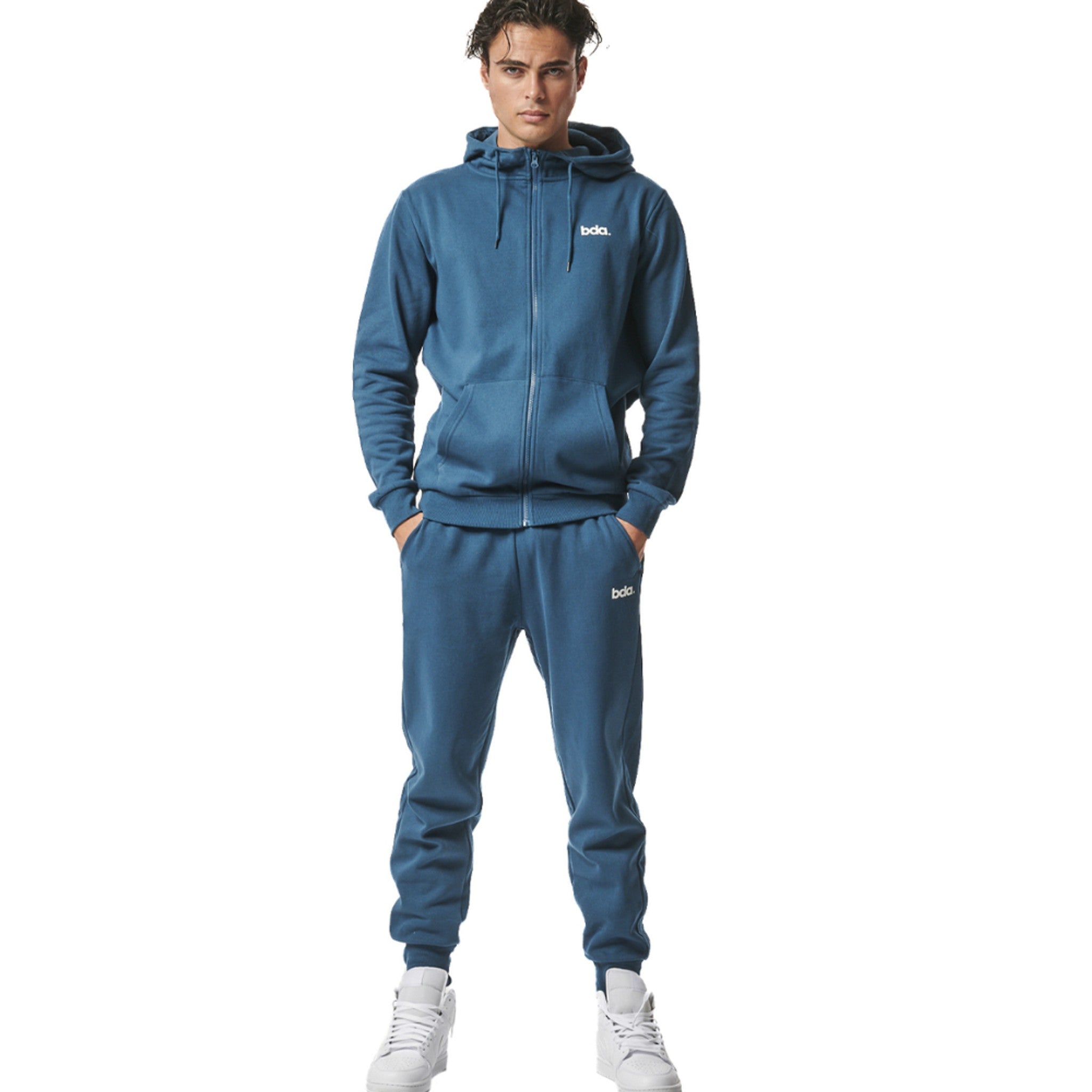 local_18331__color_cobalt-blue