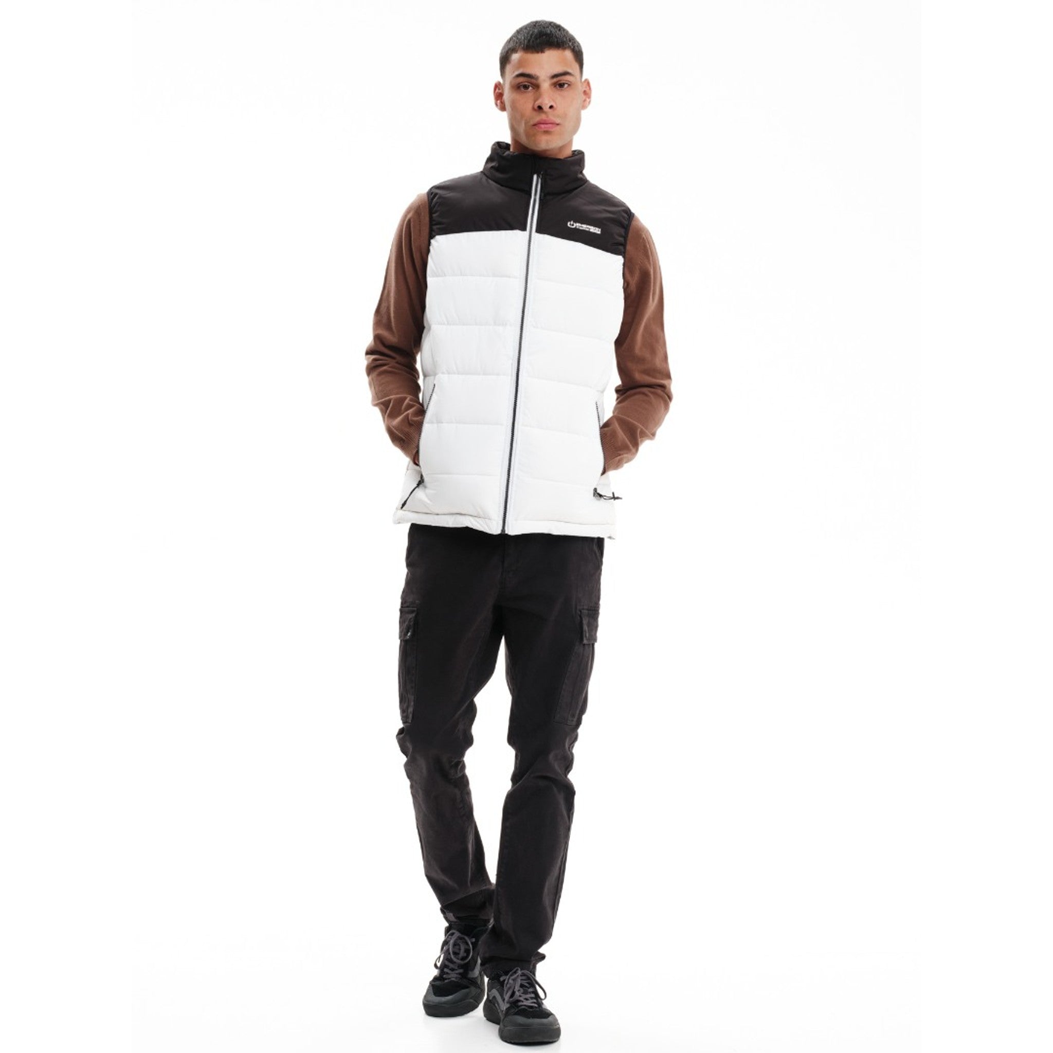 local_9193__color_white-black