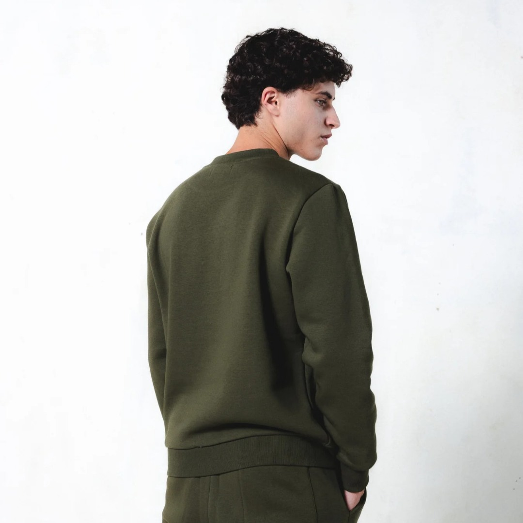 local_16093__color_khaki