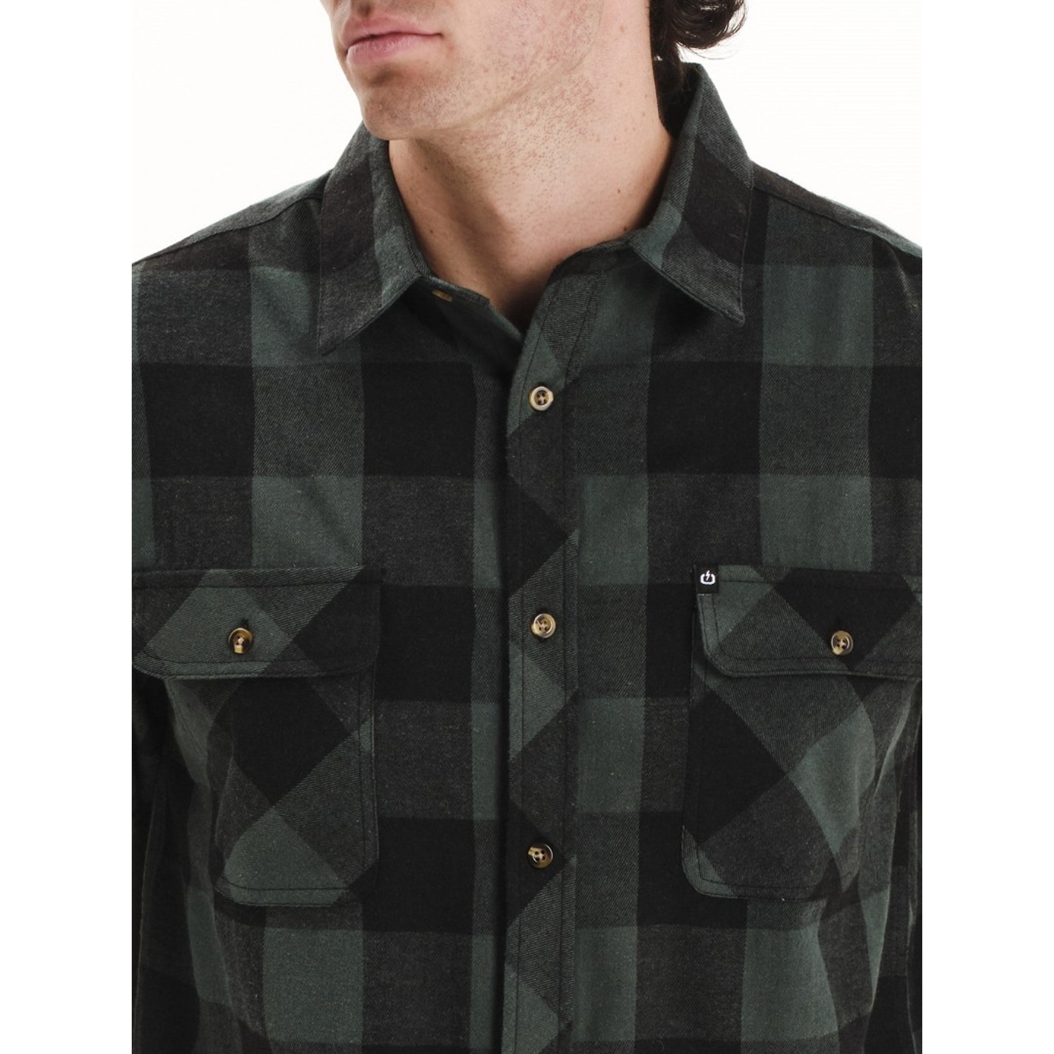 local_11169__color_pine-black