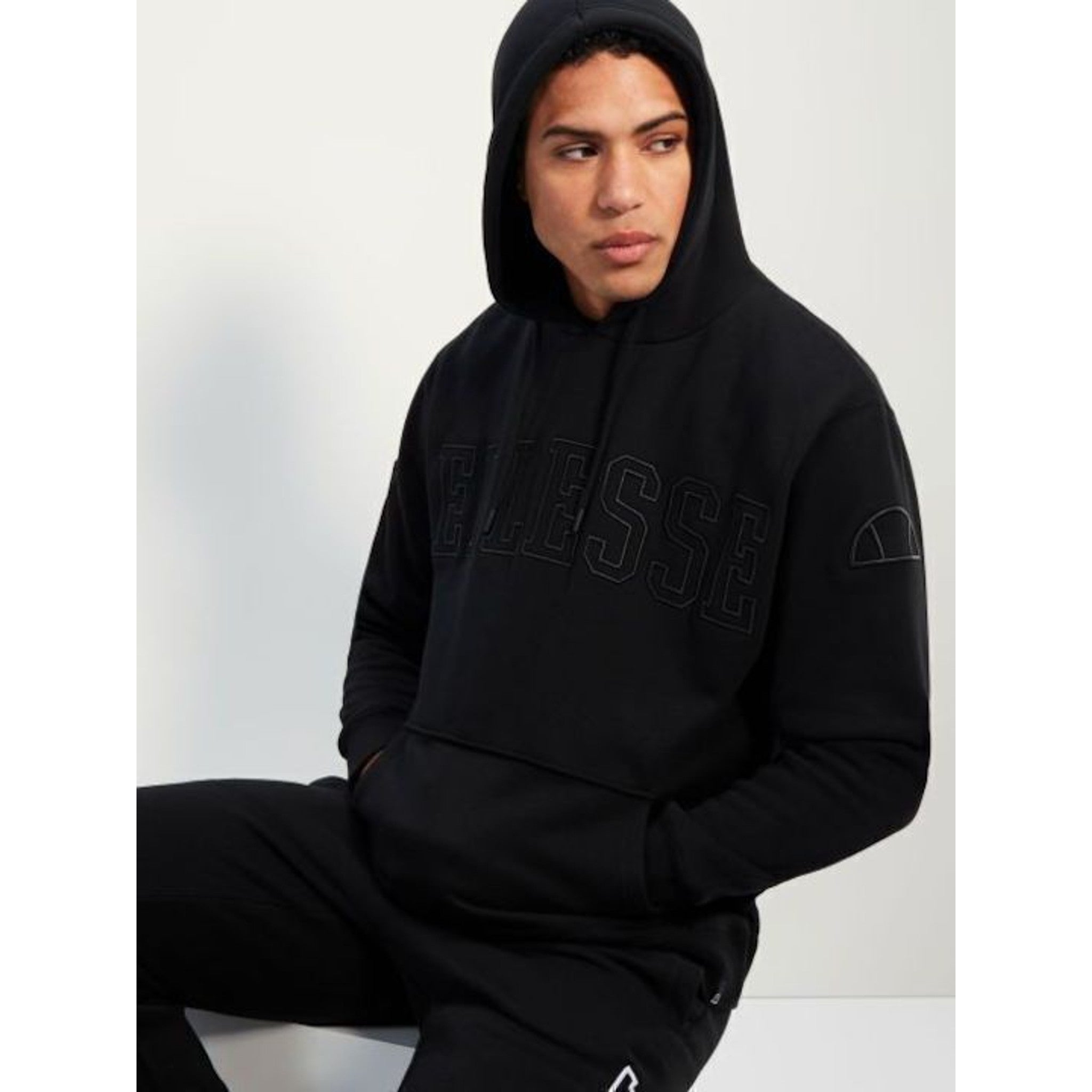 local_19948__color_black