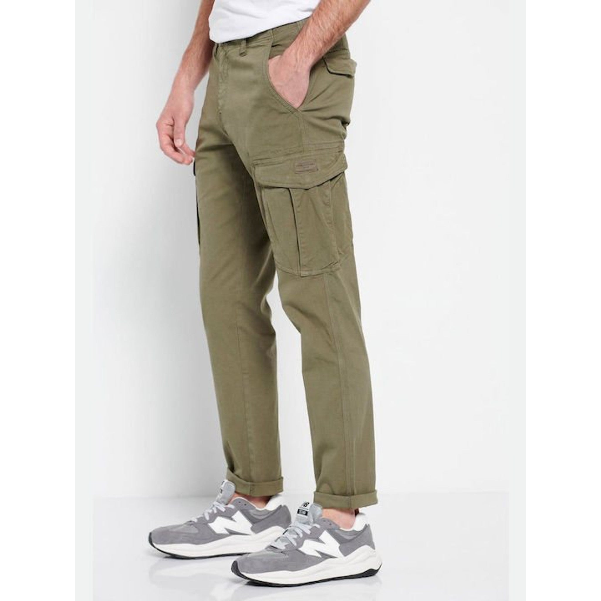 local_15911__color_khaki