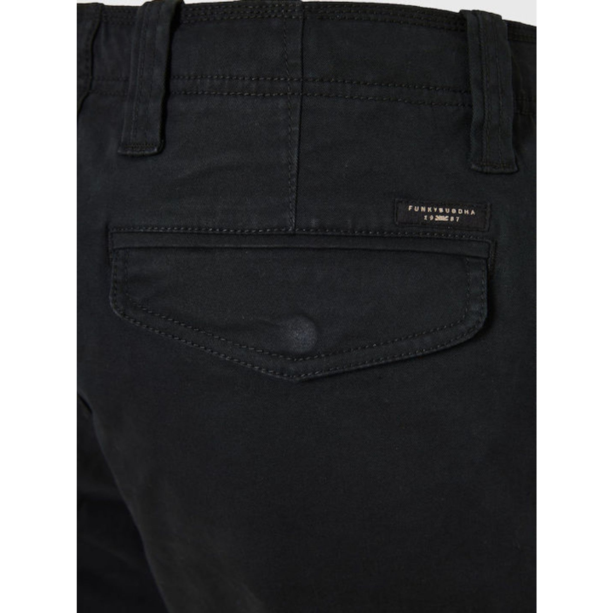 local_21469__color_black